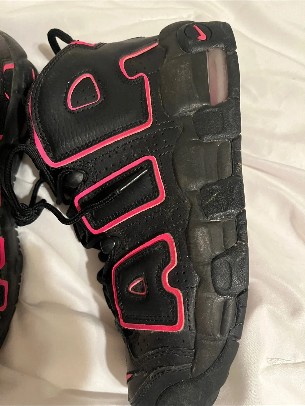 Nike black and pink sneaker size 6Y